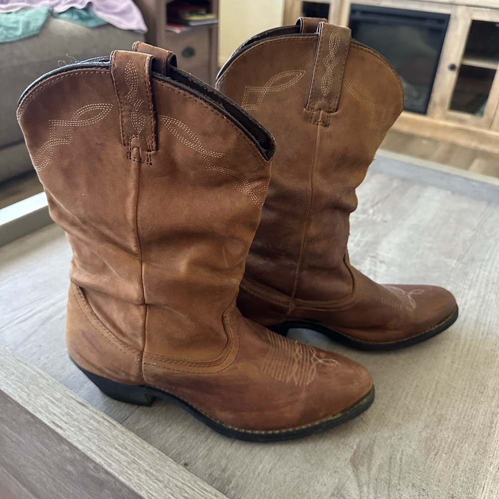 Shyanne Brown Ankle Boots